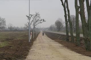 Budowa oświetlonej ścieżki rowerowej w Janówku Pierwszym 3